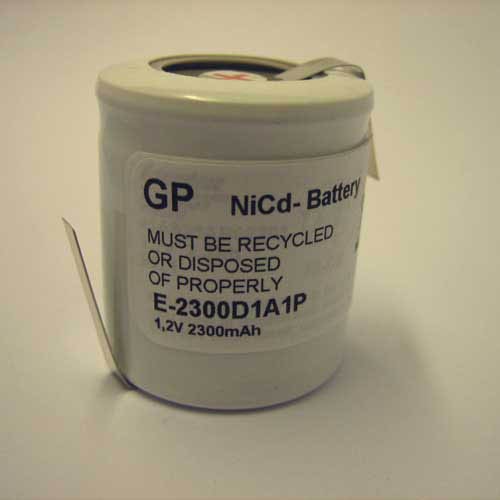BATTERIJ NICAD 1.2V AFMETING:34X30MM MET LIP*