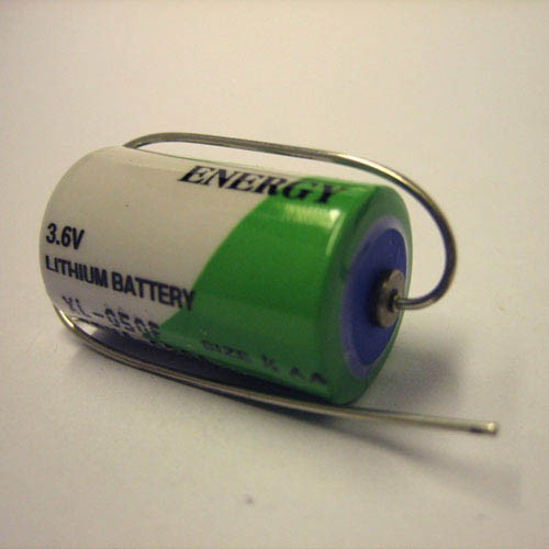 BATTERIJ LITHIUM 3.6V 1/2AA MET DRADEN AFMETING:25.2X14.1MMØ