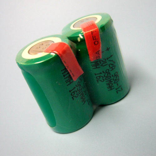 BATTERIJ NIMH 1/2A  1.2V 950mAH+LIP AFMETING: 16.8X27.4MM