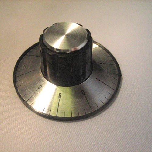 KNOP SCHROEF 21X45 BOOG 360GR